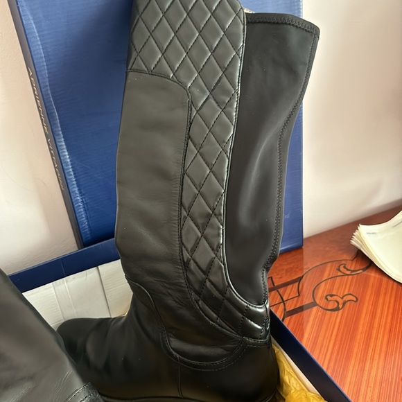 Adrienne Vittadini boots - Picture 6 of 8